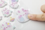 『ねないこ だれだ』立体シールが登場の画像