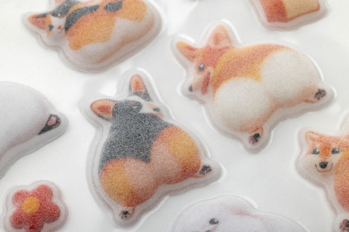 『ねないこ だれだ』立体シールが登場の画像