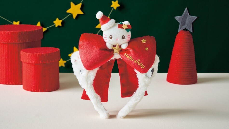 クリスマス衣装のハローキティ