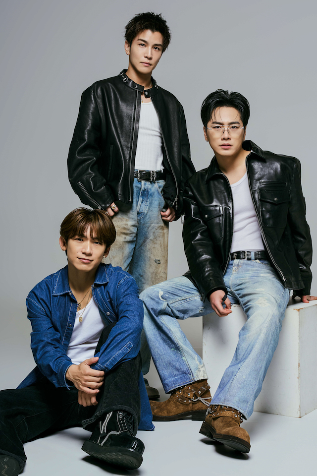 三代目 J SOUL BROTHERS NAOTO、岩田剛典、ØMI（撮影＝髙橋耀太）
