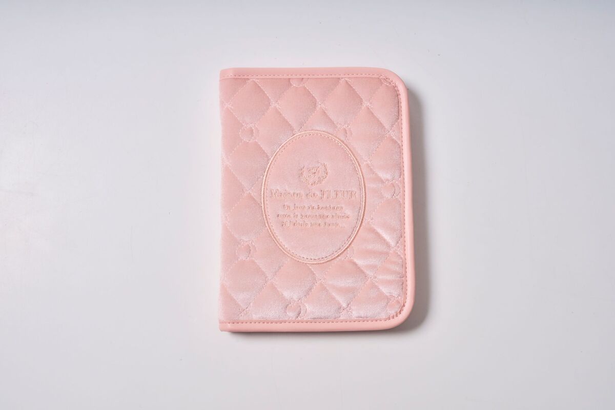 Maison de FLEUR「BOOK PEACH」3種発売の画像