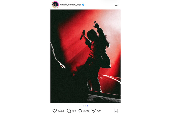 Mrs. GREEN APPLE 大森元貴、躍動感あふれるライブ写真を多数公開 「シルエットも美しき」「本物のおしゃれイケメン」