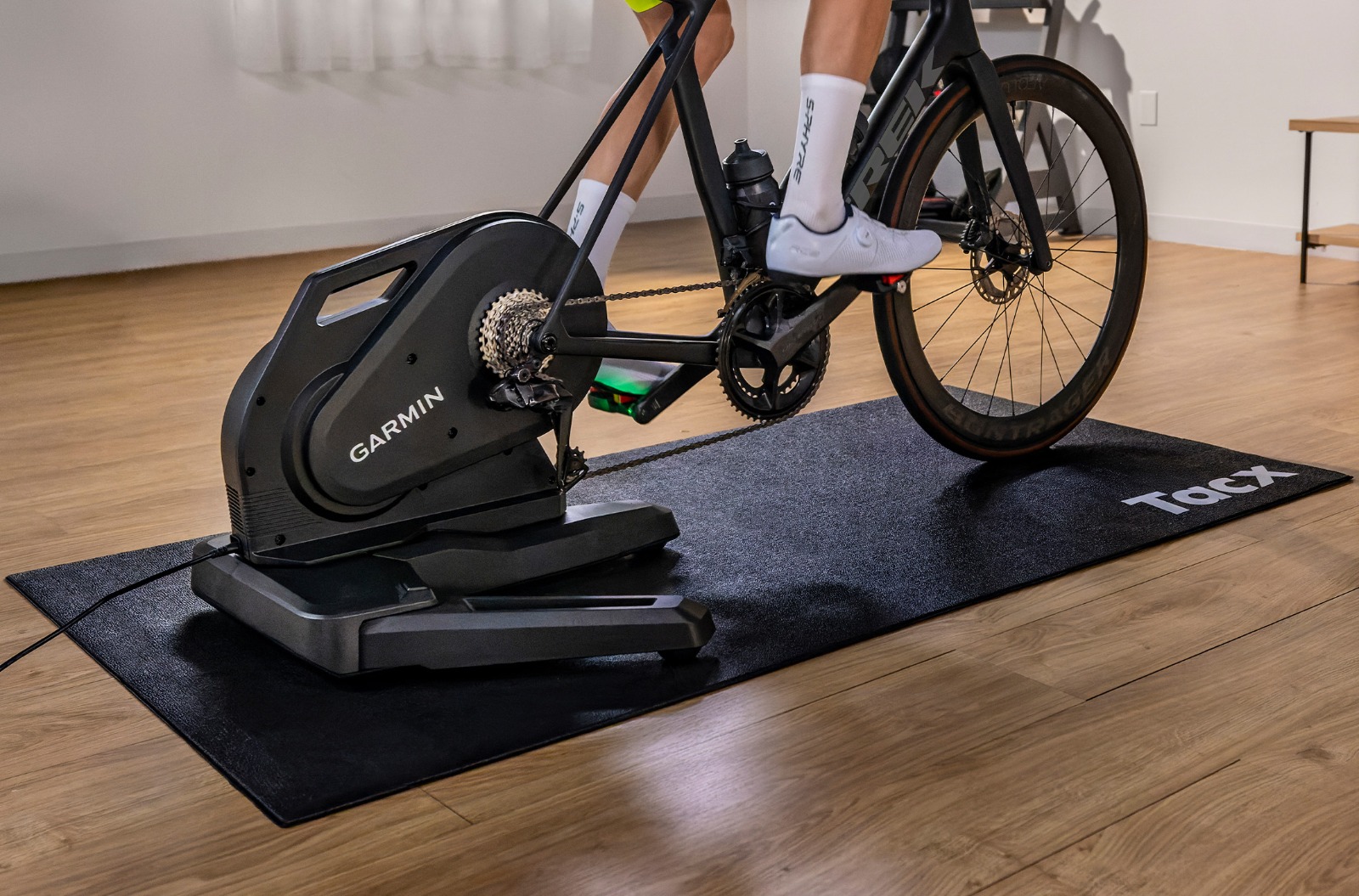『Tacx Nera』