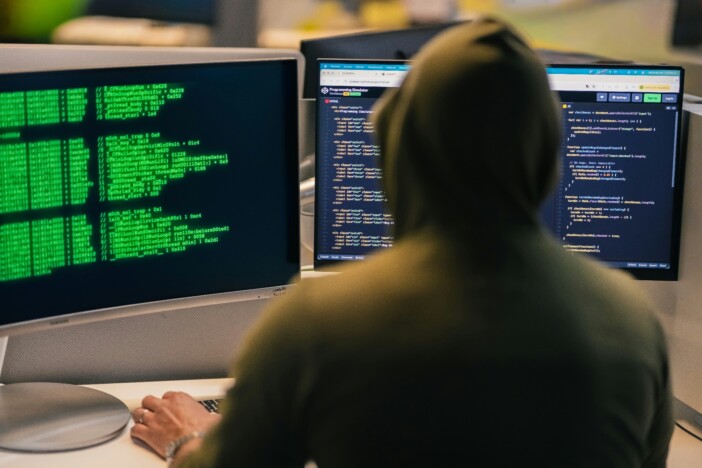 急増する企業の「情報漏洩」　サイバー犯罪の専門家に聞く“身を守る術”とは