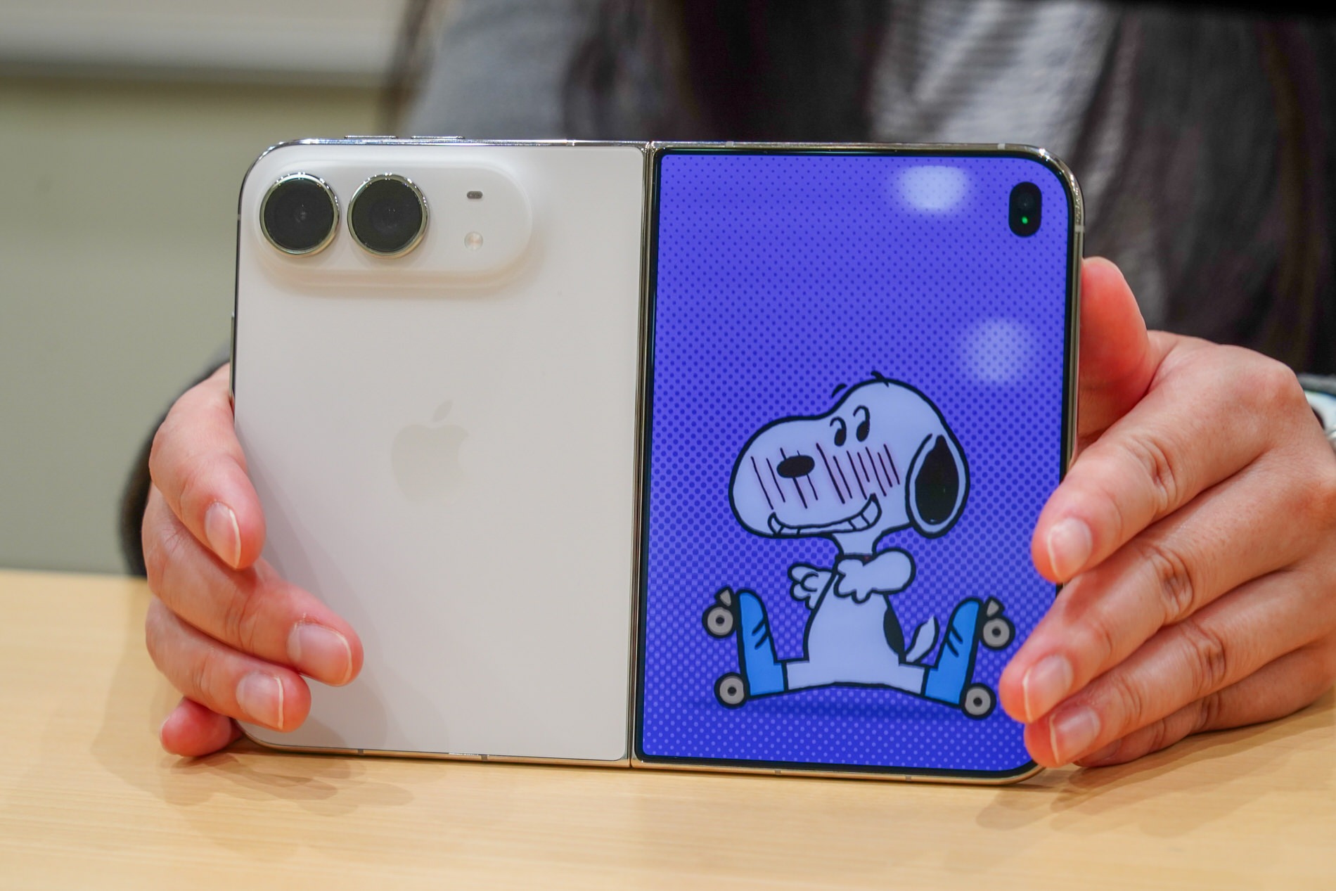 『iPhone Duo』実機チェックの画像