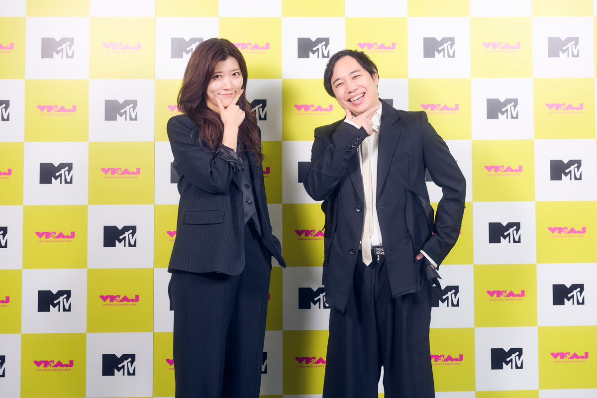 『MTV VMAJ 2026』せいや＆ヒコロヒー（撮影：田中聖太郎）