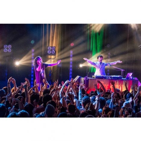 Creepy Nutsは、いつかのエキストラから最高のエンターテイナーへ 思い出の場所で見せた進化