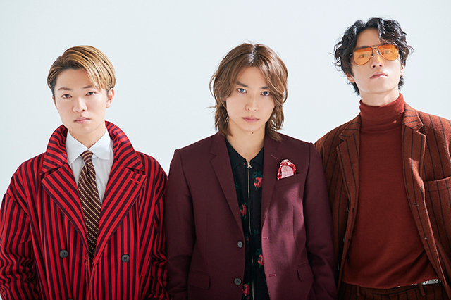 左から諸星翔希、阿部顕嵐、森田美勇人