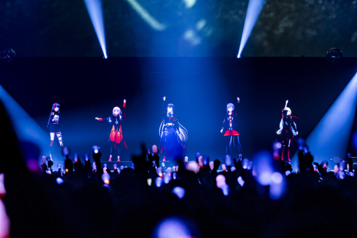 V.W.P、5人の魔女が音楽と共に届けた壮大な物語 Vシンガーのライブ体験を更新する圧巻のステージ