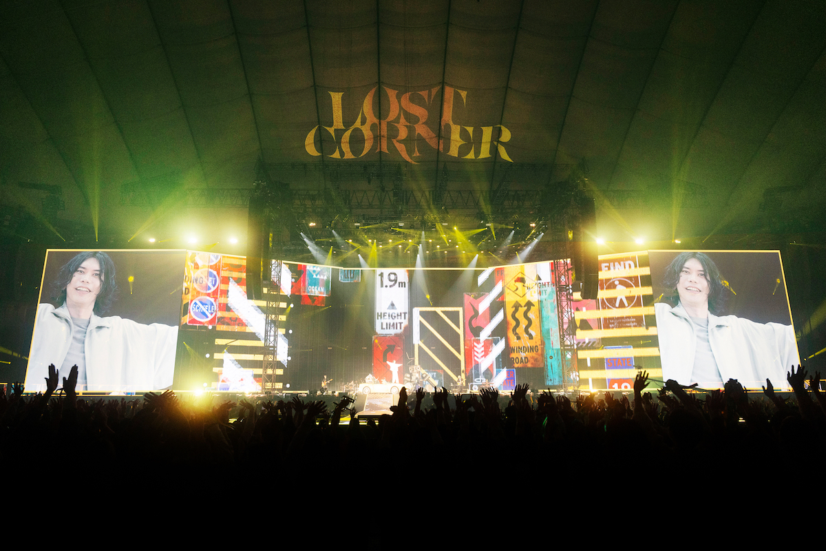 『米津玄師 2025 TOUR / JUNK』(撮影=太田好治、鳥居洋介、ヤオタケシ、横山マサト)